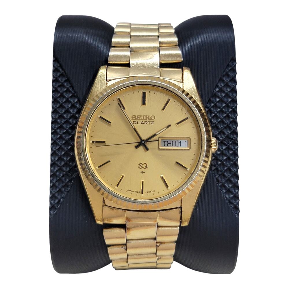 Vintage Seiko SQ Quartz 7123-8059 Gold Tone Day Date Fluted Bezel Mens Watch